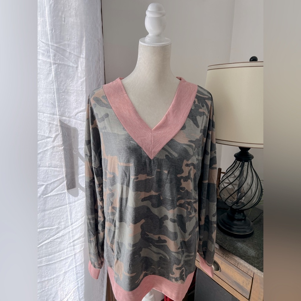 NWOT Pink Lily v-neck camo top